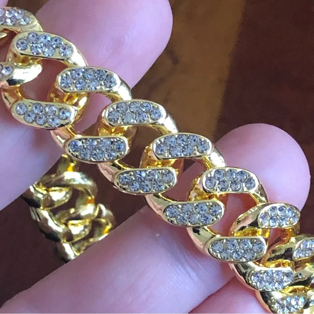 Men’s and women’s gold plated sparkle iced out Cuban chain link bracelet